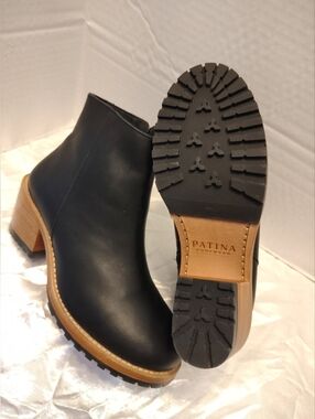 Portland Leather Patina Ankle Booties Women # 7 US  Perfect Condition Leather Ma